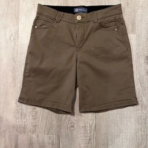 Democracy Sage green Jean shorts.  Excellent condition size 8